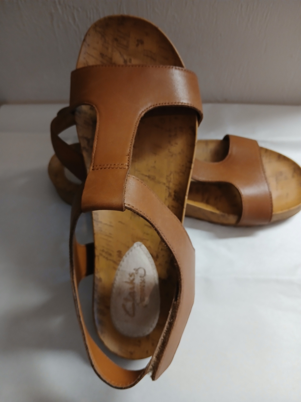 Clarks Tan Leather T-Strap Slingback Sandals - Picture 5 of 6